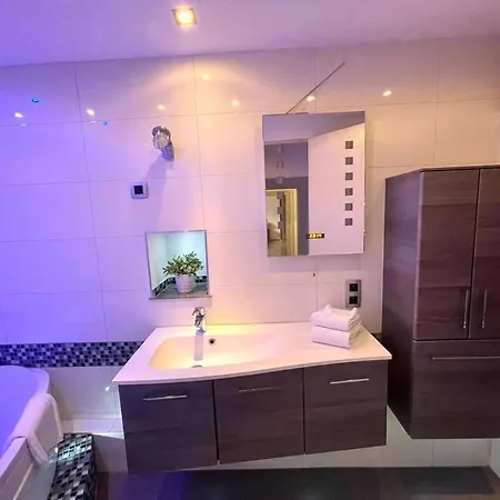 Spacious In The Heart Of The Center Riquewihr